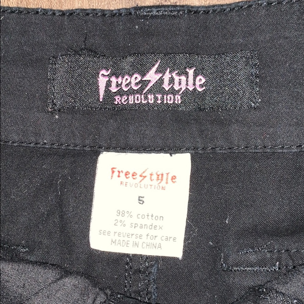 Bock Shorts - Picture 4 of 5